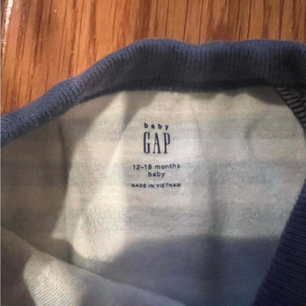 GAP Baby like new Navy and Cream Striped Baby Outfit - Picture 6 of 7